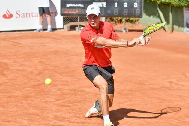 GER, 1. Tennis-Point Bundesliga Herren, Badwerk Gladbacher HTC vs. fläsh TC Weinheim 1902 1 15.07.2018, Badwerk Gladbacher HTC, GER, 1. TP-BL, Badwerk Gladbacher HTC vs. fläsh TC Weinheim 1902 1, im Bild Fucsovics, Marton HUN beim Rueckhandschlag