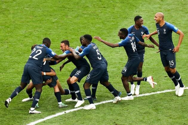 FuÃŸball, WM Finale 2018 in Moskau, Frankreich - Kroatien MOSCOW, RUSSIA - JULY 15, 2018: France s players celebrate victory in the 2018 FIFA World Cup WM Weltmeisterschaft Fussball Final match between France and Croatia at Luzhniki Stadium. Stanislav Krasilnikov TASS  TS0899B2