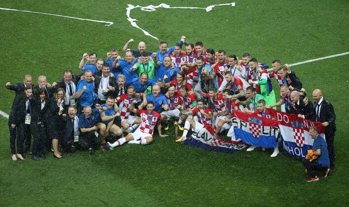 Fußball, WM Finale 2018 in Moskau, Frankreich - Kroatien (180715) -- MOSCOW, July 15, 2018 -- Members of team Croatia are seen at the awarding ceremony after the 2018 FIFA World Cup WM Weltmeisterschaft Fussball final match between France and Croatia in Moscow, Russia, July 15, 2018. France defeated Croatia 4-2 and claimed the title. ) (SP)RUSSIA-MOSCOW-2018 WORLD CUP-FINAL-FRANCE VS CROATIA LixMing 