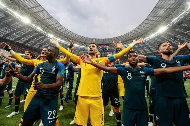 FuÃŸball, WM Finale 2018 in Moskau, Frankreich - Kroatien MOSCOW, RUSSIA â€“ JULY 15, 2018: France s players after winning their 2018 FIFA World Cup WM Weltmeisterschaft Fussball final football match against Croatia at Luzhniki Stadium. Team France won the game 4:2 and claimed the World Cup title. Denis Tyrin TASS  TS089A02