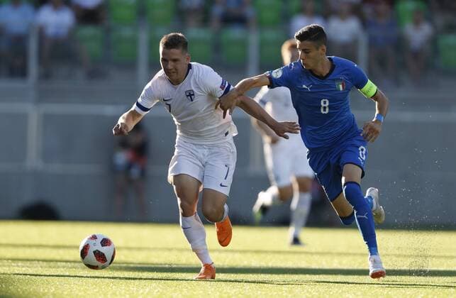 Timo Stavitski 7, FIN and Filippo Melegoni 8, ITA during the UEFA European Under 19 Championship 2018 Finland - Italy at the Hietalahti Stadium 16. July 2018, in Vaasa, Finland.  Copyright: xKallexParkkinenx NP24_00303163