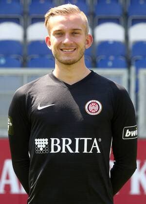 16.07.2018, xxxx, Fussball 3.Liga, SV Wehen Wiesbaden Fototermin 2018 - Porträttermin 2018 2019 emspor, v.l. Jan Albrecht (SV Wehen Wiesbaden) Wiesbaden