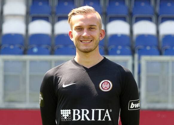 16.07.2018, xxxx, Fussball 3.Liga, SV Wehen Wiesbaden Fototermin 2018 - Porträttermin 2018 2019 emspor, v.l. Jan Albrecht (SV Wehen Wiesbaden) Wiesbaden