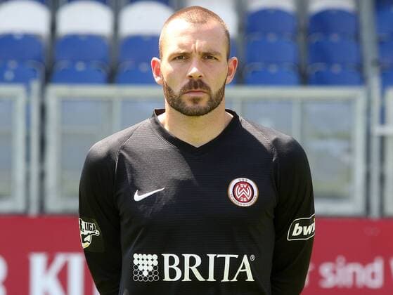 16.07.2018, xxxx, Fussball 3.Liga, SV Wehen Wiesbaden Fototermin 2018 - Porträttermin 2018 2019 emspor, v.l. Torwart Markus Kolke (SV Wehen Wiesbaden) Wiesbaden
