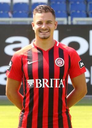 16.07.2018, xxxx, Fussball 3.Liga, SV Wehen Wiesbaden Fototermin 2018 - Porträttermin 2018 2019 emspor, v.l. Sebastian Mrowca (SV Wehen Wiesbaden) Wiesbaden