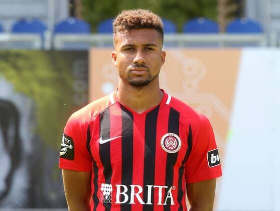 16.07.2018, xxxx, Fussball 3.Liga, SV Wehen Wiesbaden Fototermin 2018 - Porträttermin 2018 2019 emspor, v.l. Neuzugang Daniel-Kofi Kyereh (SV Wehen Wiesbaden) Wiesbaden