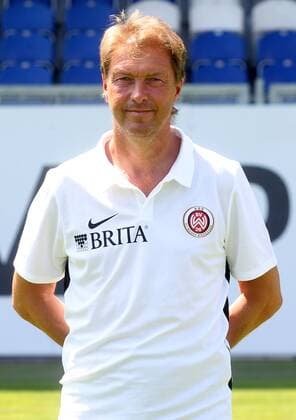 16.07.2018, xxxx, Fussball 3.Liga, SV Wehen Wiesbaden Fototermin 2018 - Porträttermin 2018 2019 emspor, v.l. Torwarttrainer Steffen Vogler (SV Wehen Wiesbaden) Wiesbaden