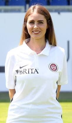 16.07.2018, xxxx, Fussball 3.Liga, SV Wehen Wiesbaden Fototermin 2018 - Porträttermin 2018 2019 emspor, v.l. Teamassistentin Janina Kulm Wiesbaden
