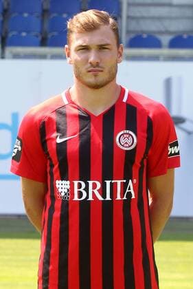 16.07.2018, xxxx, Fussball 3.Liga, SV Wehen Wiesbaden Fototermin 2018 - Porträttermin 2018 2019 emspor, v.l. Maximilian Dittgen (SV Wehen Wiesbaden) Wiesbaden