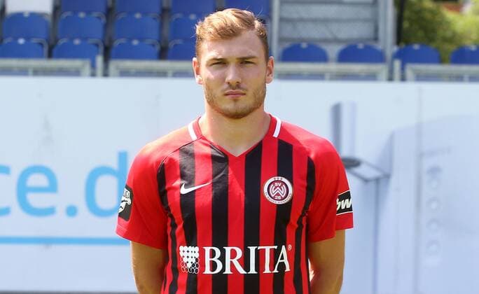 16.07.2018, xxxx, Fussball 3.Liga, SV Wehen Wiesbaden Fototermin 2018 - Porträttermin 2018 2019 emspor, v.l. Maximilian Dittgen (SV Wehen Wiesbaden) Wiesbaden