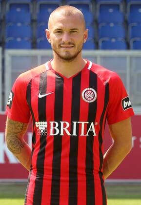16.07.2018, xxxx, Fussball 3.Liga, SV Wehen Wiesbaden Fototermin 2018 - Porträttermin 2018 2019 emspor, v.l. Simon Brandstetter (SV Wehen Wiesbaden) Wiesbaden