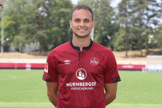 16.07.2018 - 1. FC Nürnberg Nuernberg FCN Club - 1. Fußball Bundesliga BL - Saison 2018 2019 - Fototermin Porträttermin Portraittermin - DaMa - Ewerton Jose Almeida Santos (4, 1. FC Nürnberg FCN ) Einzelbild Einzelfoto Portrait Porträt Kopfbild