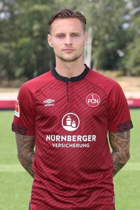 16.07.2018 - 1. FC Nürnberg Nuernberg FCN Club - 1. Fußball Bundesliga BL - Saison 2018 2019 - Fototermin Porträttermin Portraittermin - DaMa - Robert Bauer (8, 1. FC Nürnberg FCN ) Einzelbild Einzelfoto Portrait Porträt Kopfbild