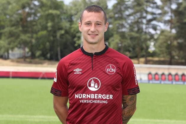 16.07.2018 - 1. FC Nürnberg Nuernberg FCN Club - 1. Fußball Bundesliga BL - Saison 2018 2019 - Fototermin Porträttermin Portraittermin - DaMa - Adam Zrelak (11, 1. FC Nürnberg FCN ) Einzelbild Einzelfoto Portrait Porträt Kopfbild