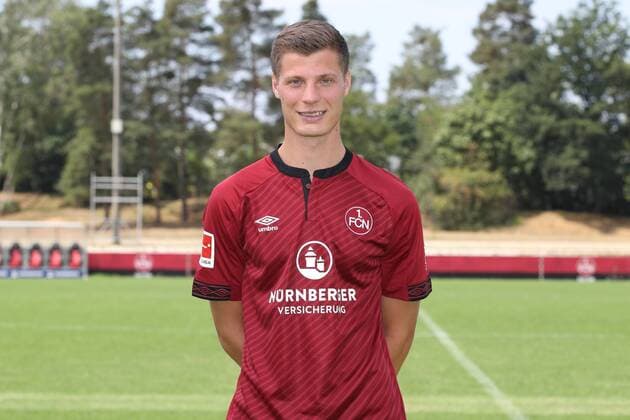 16.07.2018 - 1. FC Nürnberg Nuernberg FCN Club - 1. Fußball Bundesliga BL - Saison 2018 2019 - Fototermin Porträttermin Portraittermin - DaMa - Patrick Erras (29, 1. FC Nürnberg FCN ) Einzelbild Einzelfoto Portrait Porträt Kopfbild