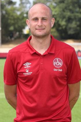 16.07.2018 - 1. FC Nürnberg Nuernberg FCN Club - 1. Fußball Bundesliga BL - Saison 2018 2019 - Fototermin Porträttermin Portraittermin - DaMa - Nate Weiss (Individual- und Techniktrainer 1. FC Nürnberg FCN ) Einzelbild Einzelfoto Portrait Porträt Kopfbild