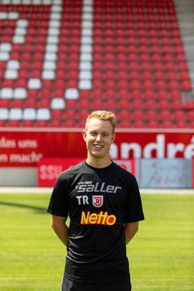 GER, Fussball, Herren, 2.BL, Saison 2018 2019, Porträttermin, 17.07.2018, SSV Jahn Regensburg Tobias Rutzinger; SSV Jahn Regensburg; 2.BL, PortraÌˆttermin 2018 2019,