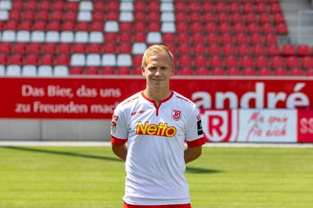 GER, Fussball, Herren, 2.BL, Saison 2018 2019, Porträttermin, 17.07.2018, SSV Jahn Regensburg Alexander Nandzik; SSV Jahn Regensburg; 2.BL, PortraÌˆttermin 2018 2019,
