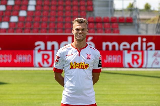 GER, Fussball, Herren, 2.BL, Saison 2018 2019, Porträttermin, 17.07.2018, SSV Jahn Regensburg Benedikt Saller; SSV Jahn Regensburg; 2.BL, PortraÌˆttermin 2018 2019,