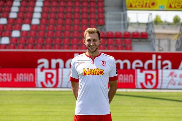 GER, Fussball, Herren, 2.BL, Saison 2018 2019, Porträttermin, 17.07.2018, SSV Jahn Regensburg Jonas Föhrenbach; SSV Jahn Regensburg; 2.BL, PortraÌˆttermin 2018 2019,