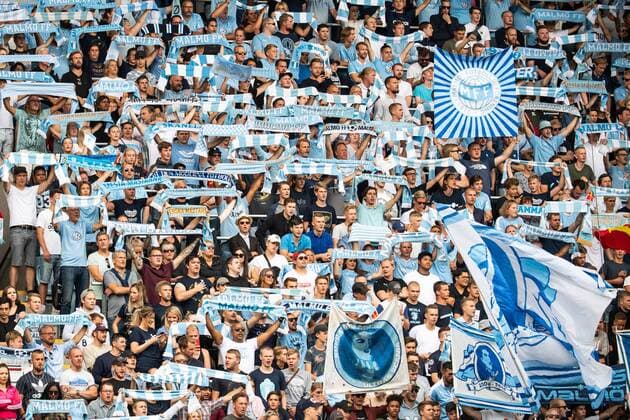 180717 Fans of Malmö FF before the UEFA Champions League qualifying match between Malmö FF and Drita on July 17, 2018 in Malmö. Photo: Ludvig Thunman BILDBYRAN kod LT 35506 Copyright: LUDVIGxTHUNMAN BB180717LT002