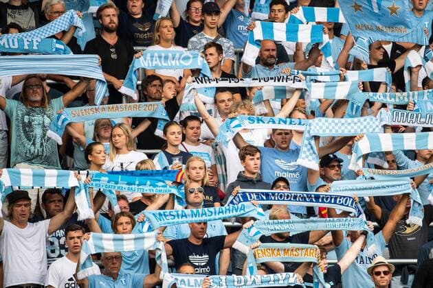 180717 Fans of Malmö FF before the UEFA Champions League qualifying match between Malmö FF and Drita on July 17, 2018 in Malmö. Photo: Ludvig Thunman BILDBYRAN kod LT 35506 Copyright: LUDVIGxTHUNMAN BB180717LT003
