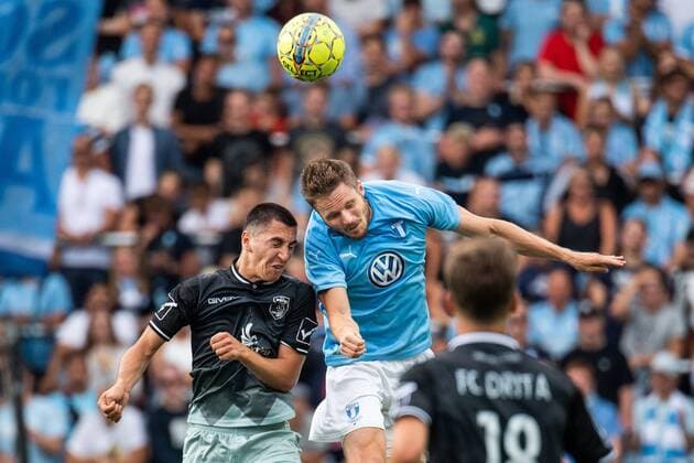 180717 Leotrim Kryeziu of Drita and Lasse Nielsen of Malmö FF competes for the ball during the UEFA Champions League qualifying match between Malmö FF and Drita on July 17, 2018 in Malmö. Photo: Ludvig Thunman BILDBYRAN kod LT 35506 Copyright: LUDVIGxTHUNMAN BB180717LT036