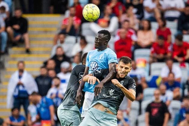 180717 Bonke Innocent of Malmö FF and Endrit Krasniqi of Drita competes for the ball during the UEFA Champions League qualifying match between Malmö FF and Drita on July 17, 2018 in Malmö. Photo: Ludvig Thunman BILDBYRAN kod LT 35506 Copyright: LUDVIGxTHUNMAN BB180717LT060