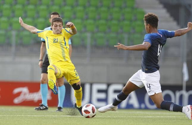 Heorhii Tsitaishvili 21, UKR and Boubacar Kamara 4, FRA during the UEFA European Under 19 Championship 2018 France - Ukraine at the Hietalahti Stadium 17. July 2018, in Vaasa, Finland.  Copyright: xKallexParkkinenx NP24_00303528