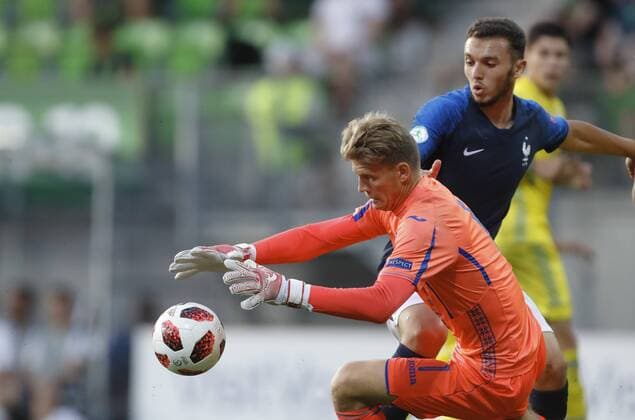 Vladyslav Kucheruk 1, UKR and Amine Gouiri 19, FRA during the UEFA European Under 19 Championship 2018 France - Ukraine at the Hietalahti Stadium 17. July 2018, in Vaasa, Finland.  Copyright: xKallexParkkinenx NP24_00303525