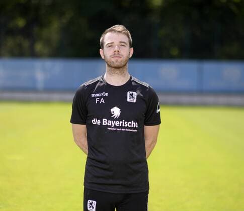 Teammanager Fatih Aslan; TSV 1860 München; 3.Liga, Porträttermin 2018 2019;