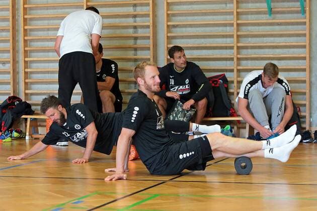 18.07.2018, xovx, Handball HBL, HSG Wetzlar Trainingslager in Kappl emspor, Kur vor dem Training zum 2. Tag, v.l. Maximilian Holst (HSG Wetzlar), Stefan Kneer (HSG Wetzlar), Nils Torbrügge (HSG Wetzlar), Till Klimpke (HSG Wetzlar). Kappl