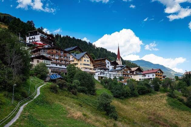 18.07.2018, xovx, Handball HBL, HSG Wetzlar Trainingslager in Kappl emspor, Blick auf Kappl im Paznauntal in Tirol (Österreich). Kappl
