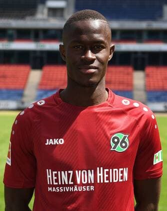 offizieller Fototermin Portraitstermin Hannover 96 Pirmin Schwegler ; Hannover 96; 1.BL, Porträttermin 2018 2019