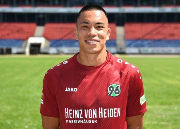 offizieller Fototermin Portraitstermin Hannover 96 Bobby Wood; Hannover 96; 1.BL, Porträttermin 2018 2019