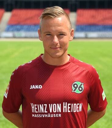 offizieller Fototermin Portraitstermin Hannover 96 Uffe Bech ; Hannover 96; 1.BL, Porträttermin 2018 2019