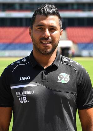 offizieller Fototermin Portraitstermin Hannover 96 Volkan Bulut, Co-Trainer; Hannover 96; 1.BL, Porträttermin 2018 2019