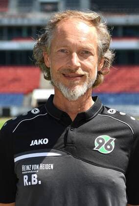 offizieller Fototermin Portraitstermin Hannover 96 Ralf Blume, Physiotherapeut; Hannover 96; 1.BL, Porträttermin 2018 2019