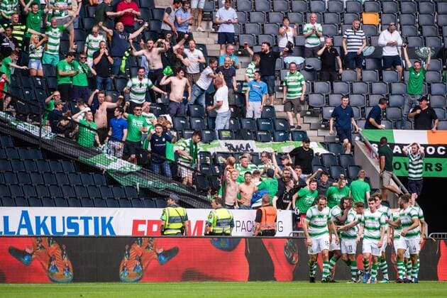 180719 Players and fans of Shamrock Rovers celebrates the 0-1 goal during the UEFA Europa League 1st Qualifying Round Second Leg match between AIK and Shamrock Rovers on July 19, 2018 in Stockholm Copyright: SIMONxHASTEGRD BB180719SH006