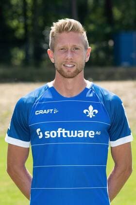 19.07.2018, xfux, Fussball 2.Bundesliga, SV Darmstadt 98 Fototermin Saison 2018 2019, PortraÌˆttermin 2018 2019, emspor, emonline, deloka, v.l. Sebastian Hertner; (SV Darmstadt 98) Darmstadt