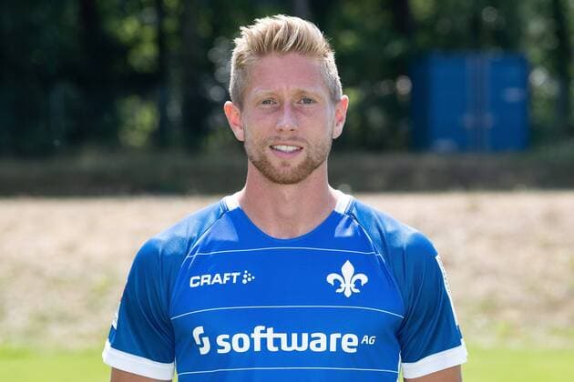 19.07.2018, xfux, Fussball 2.Bundesliga, SV Darmstadt 98 Fototermin Saison 2018 2019, PortraÌˆttermin 2018 2019, emspor, emonline, deloka, v.l. Sebastian Hertner; (SV Darmstadt 98) Darmstadt