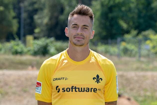 19.07.2018, xfux, Fussball 2.Bundesliga, SV Darmstadt 98 Fototermin Saison 2018 2019, PortraÌˆttermin 2018 2019, emspor, emonline, deloka, v.l. Joel JoÃ«l Mall; (SV Darmstadt 98) Darmstadt