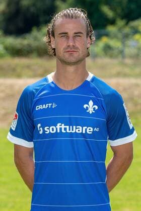 19.07.2018, xfux, Fussball 2.Bundesliga, SV Darmstadt 98 Fototermin Saison 2018 2019, PortraÌˆttermin 2018 2019, emspor, emonline, deloka, v.l. Yannick Stark; (SV Darmstadt 98) Darmstadt