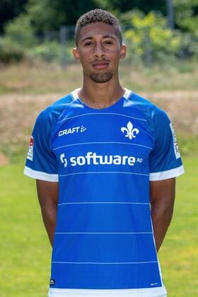 19.07.2018, xfux, Fussball 2.Bundesliga, SV Darmstadt 98 Fototermin Saison 2018 2019, PortraÌˆttermin 2018 2019, emspor, emonline, deloka, v.l. Orrin McKinze Gaines II; (SV Darmstadt 98) Darmstadt