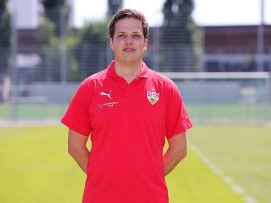 Mannschaftsarzt Dr. Mario Bucher; VfB Stuttgart 1893; 1. BL, Portraettermin 2018 2019,