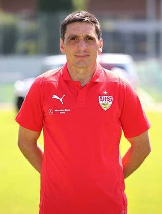 Trainer Tayfun Korkut; VfB Stuttgart 1893; 1. BL, Portraettermin 2018 2019,