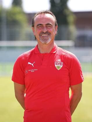 Team-Manager Günther Schäfer; VfB Stuttgart 1893; 1. BL, Portraettermin 2018 2019,