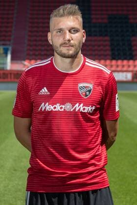2. Bundesliga - 2. BL Fußball - PortraÌˆttermin 2018 2019, Robert Leipertz (13); FC Ingolstadt 04 2. BL - FC Ingolstadt 04 Saison 2018 2019