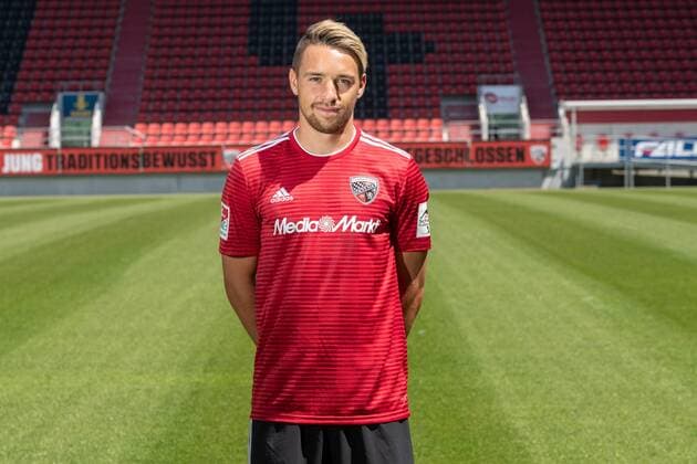2. Bundesliga - 2. BL Fußball - PortraÌˆttermin 2018 2019, Thomas Pledl (30(; FC Ingolstadt 04 2. BL - FC Ingolstadt 04 Saison 2018 2019