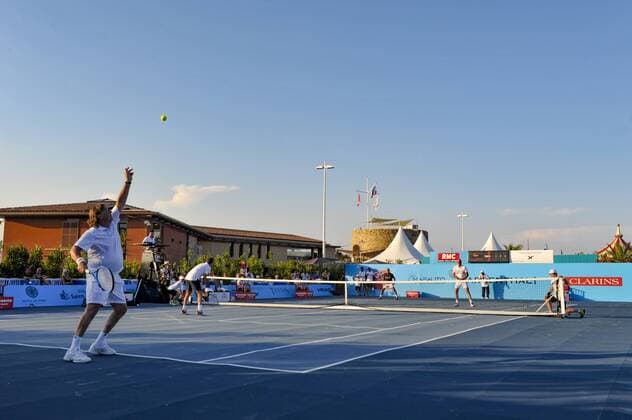 Adriano Panatta - Paul Henri Mathieu - Mansour Bahrami - - Guy Forget CELEBRITES : Classic Tennis Tour 2018 - Saint Tropez - 19 07 2018 NorbertScanella Panoramic 